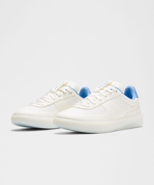 cityverse perforated 女士运动休闲鞋