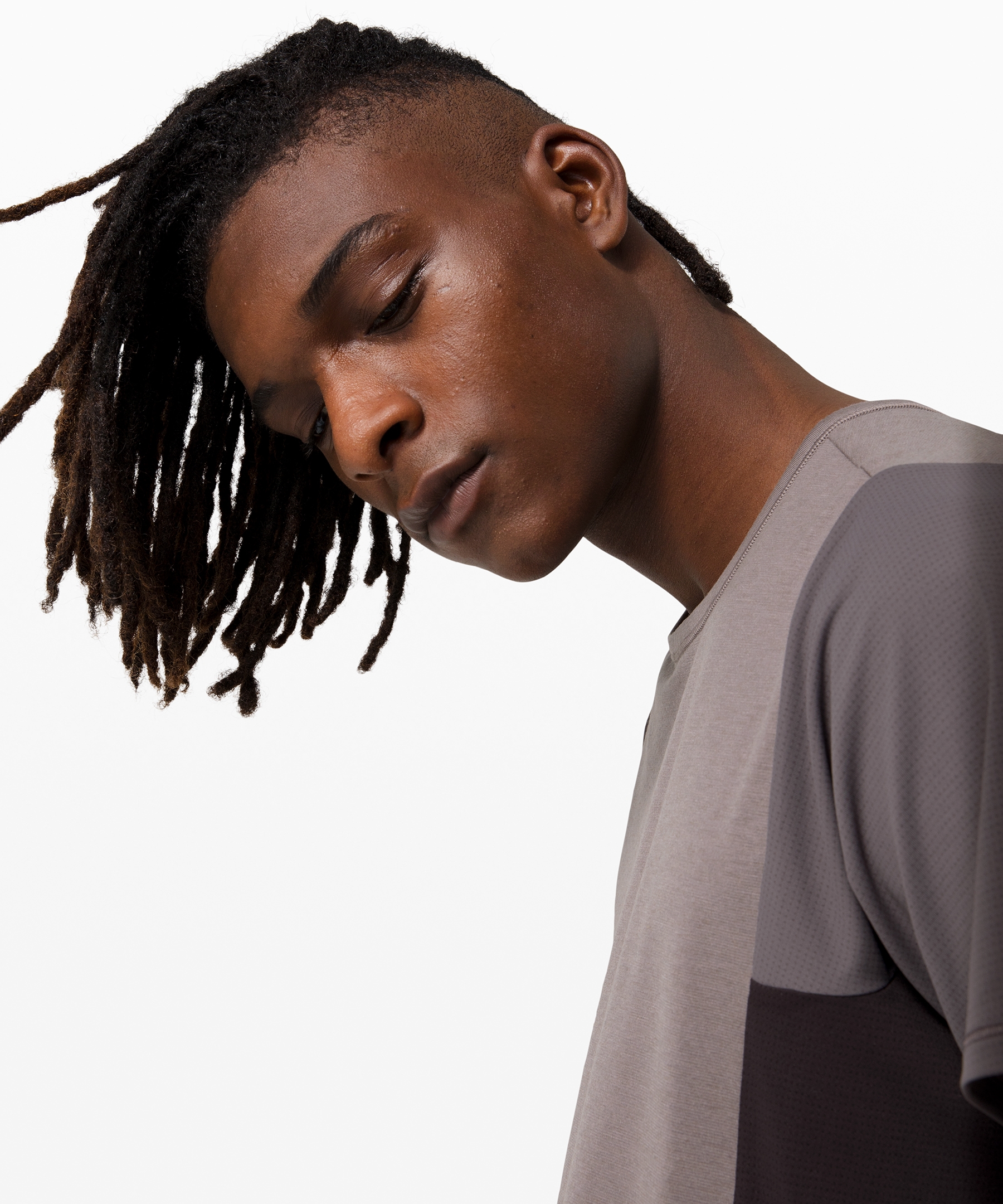lululemon x Robert Geller Take The Moment 男士运动短袖T恤|露露乐蒙 