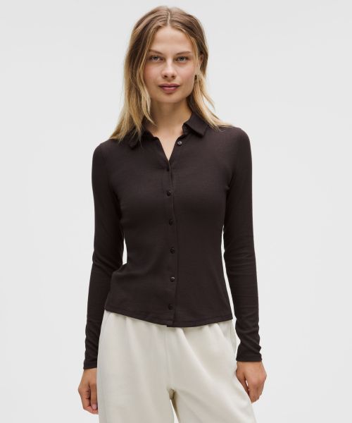 Hold Tight 女士紧身剪裁带领长袖衬衫