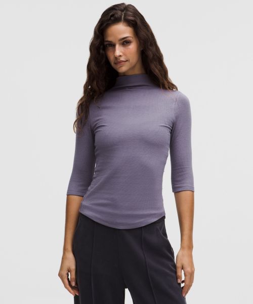 Hold Tight 女士紧身剪裁半高领中袖 T 恤