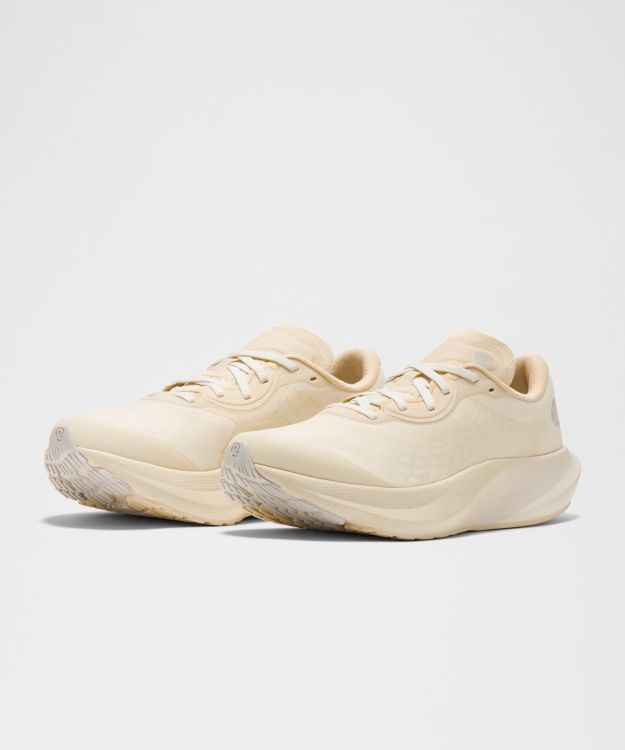 Split Shift 女士跑鞋