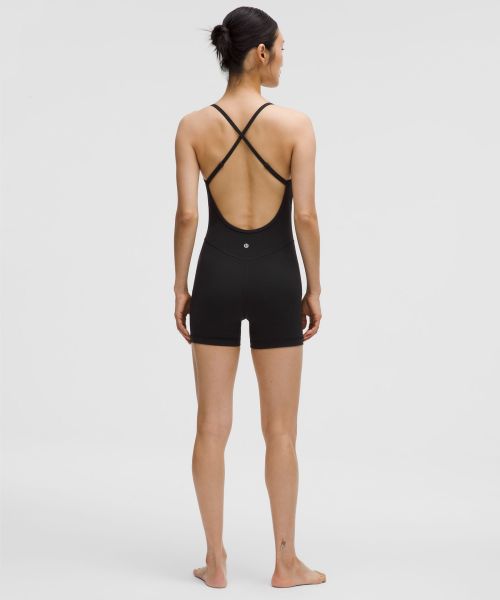 Align™ 女士运动交叉肩带连体衣 4
