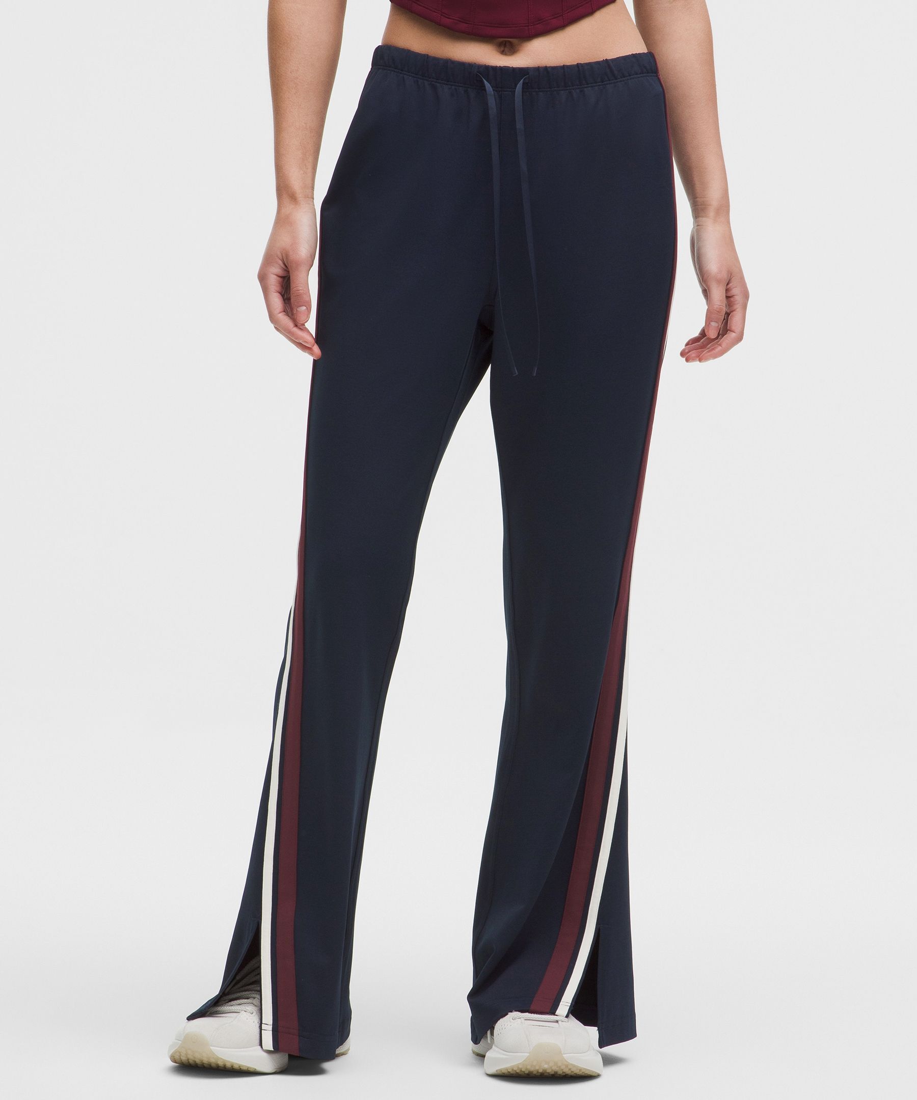 海军蓝/浅象牙白/勃艮第酒红