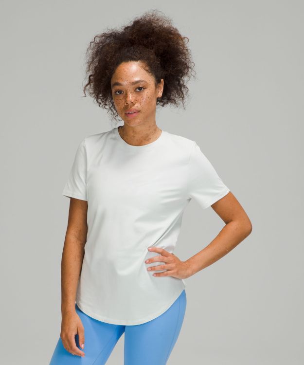 Love 女士圆领 T 恤