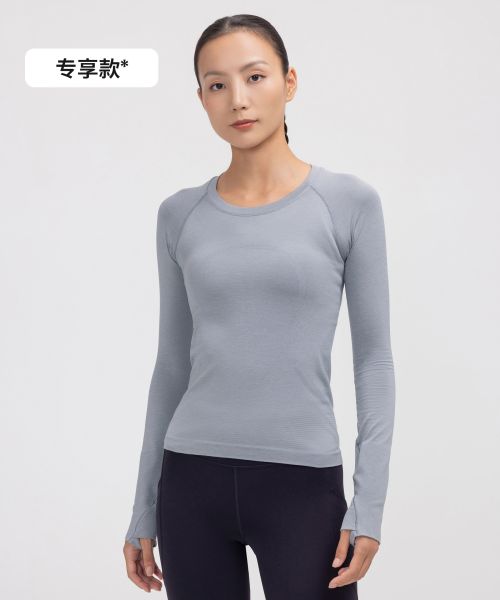 Swiftly Tech 女士运动长袖 T 恤 2.0 *Race