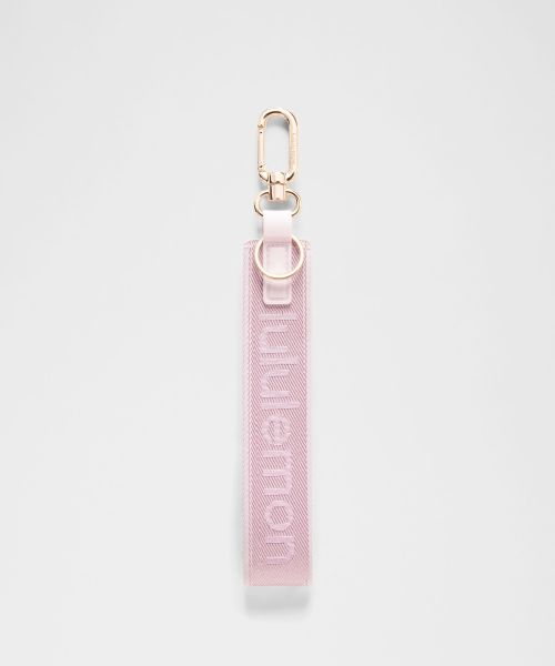 Never Lost 钥匙挂绳 *金属文字徽标