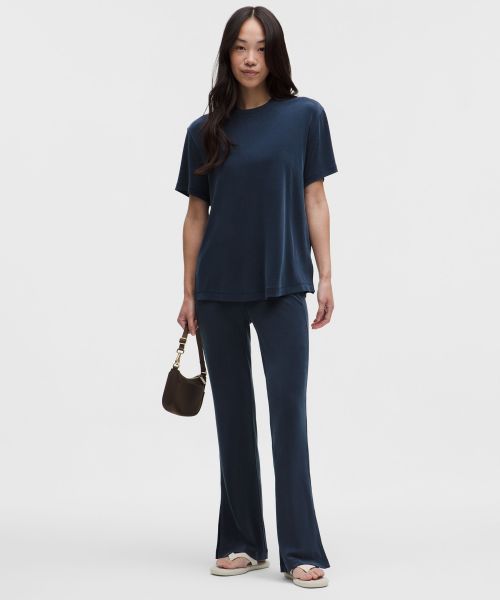 Drapey Softstreme™ 女士垂坠感喇叭裤