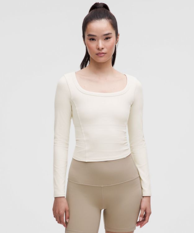 Smooth and Ribbed Nulu™ 女士运动低圆领长袖 T 恤