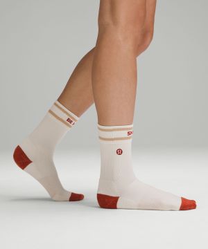 白色蛋白石/橙色