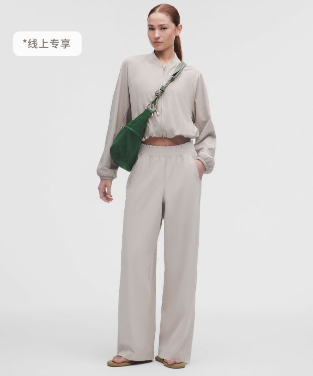 Stretch Woven 女士腰部褶边阔腿裤