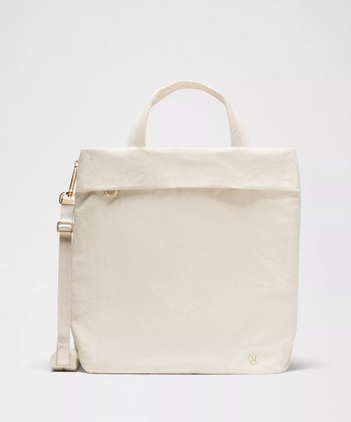 On My Level 女士手袋