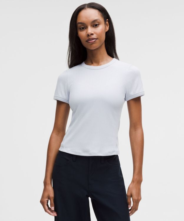 Hold Tight 女士紧身剪裁细罗纹平直下摆 T 恤