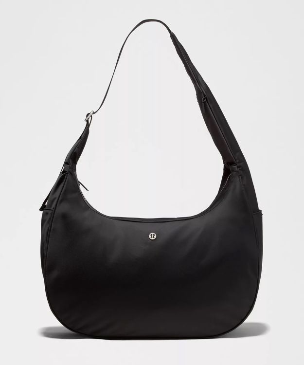 City Essentials 女士超大款单肩包