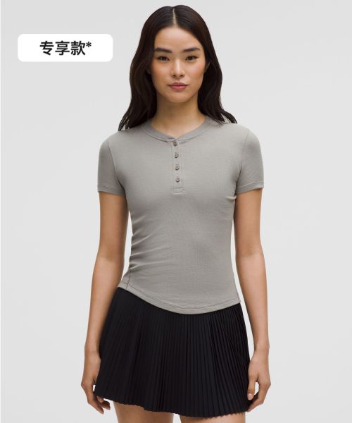 Hold Tight 女士紧身剪裁短袖亨利衫