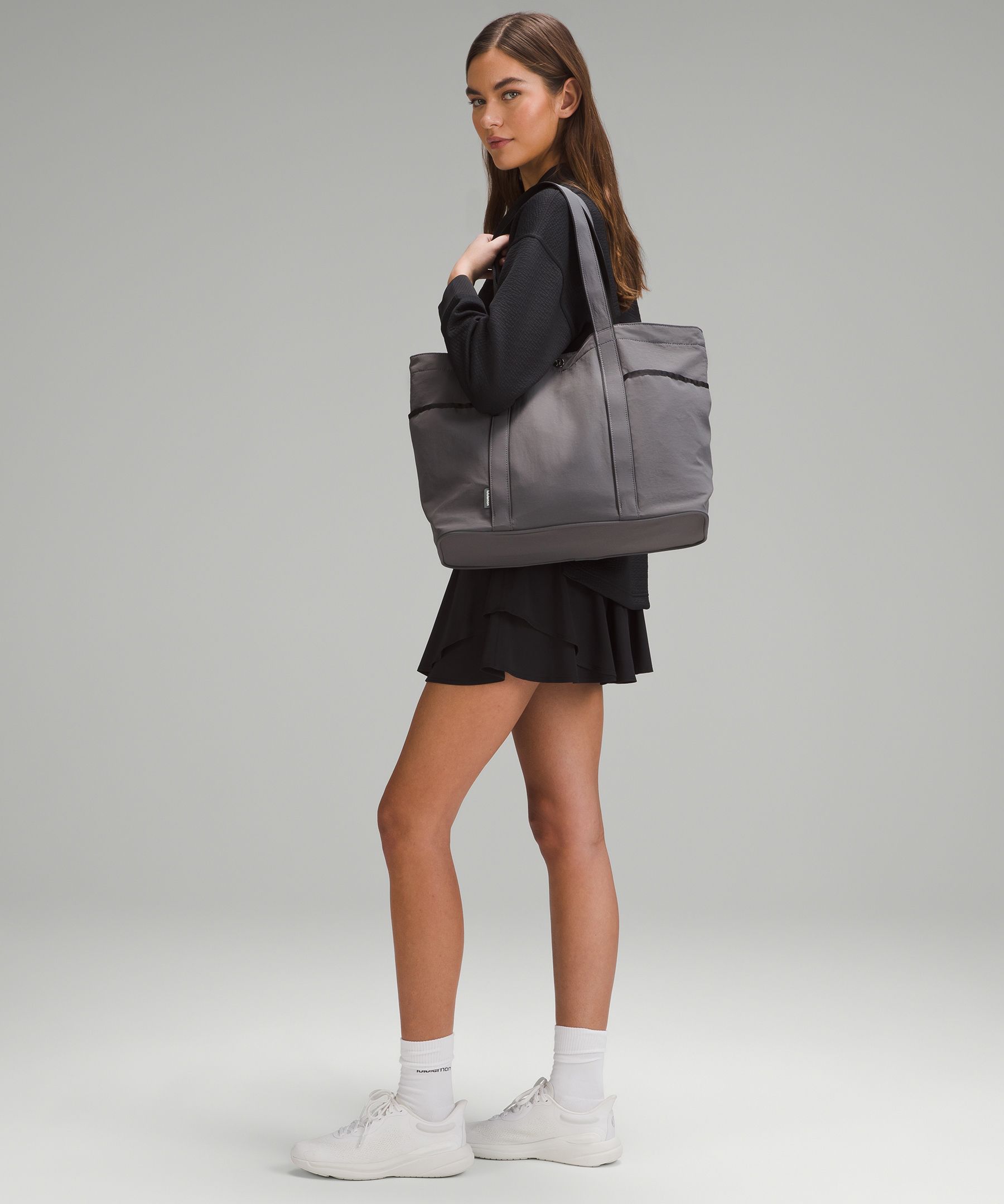 daily multi-pocket tote bag 20l lululemon *Canvas in Natural/Black, One Si – lemon bunny Market Scores To Picnic Essentials Lululemon Daily Multi-Pocket Tote Bag