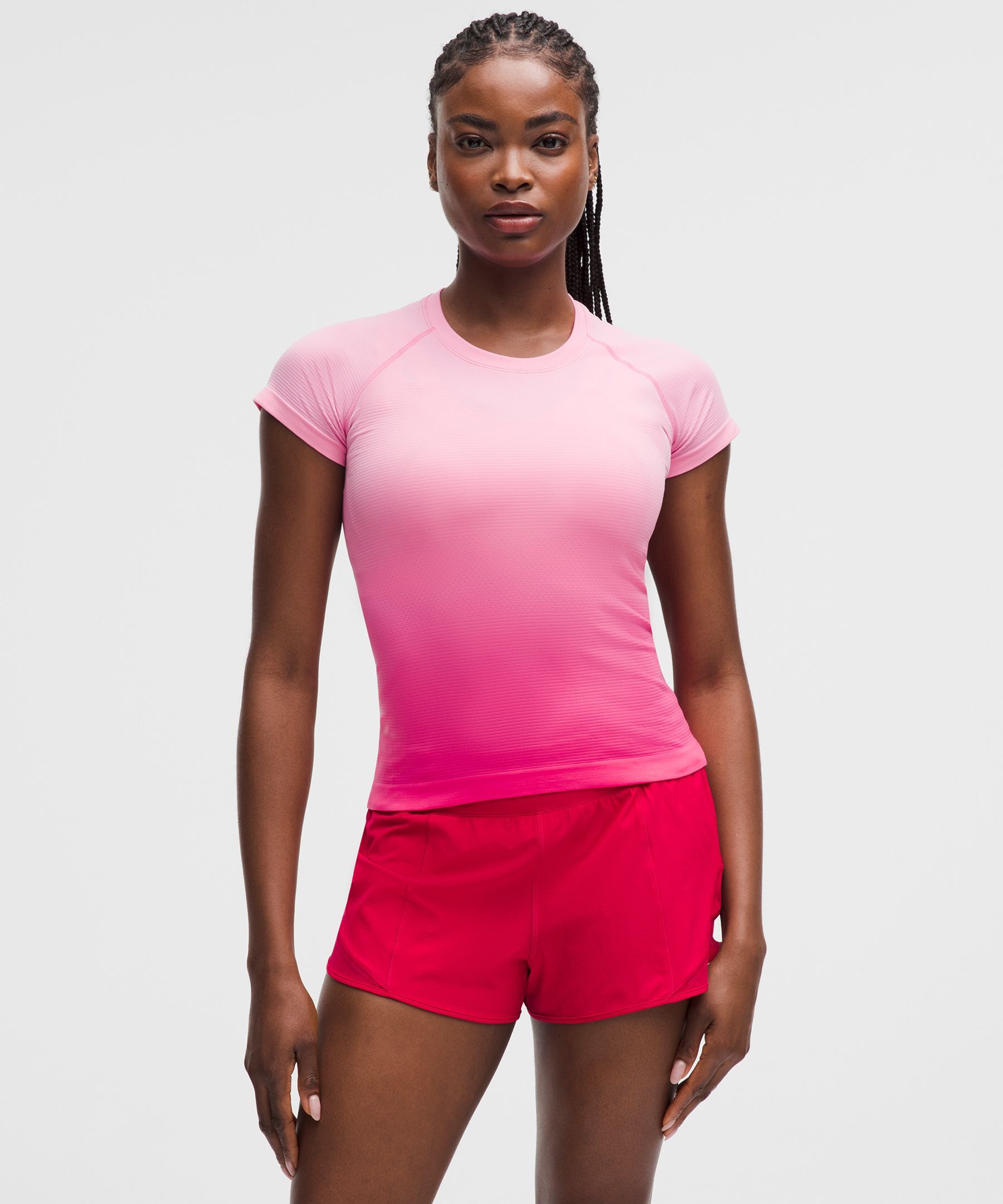 草莓粉渐变染混色