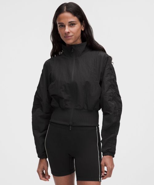 Slim-Waist 女士腰部修身设计烟囱领夹克