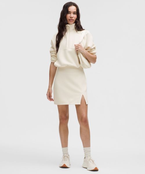 Softstreme™ 女士高腰短裙