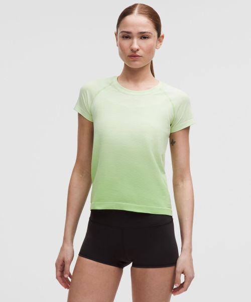 Swiftly Tech 女士短袖 T 恤 2.0 Race *Wash