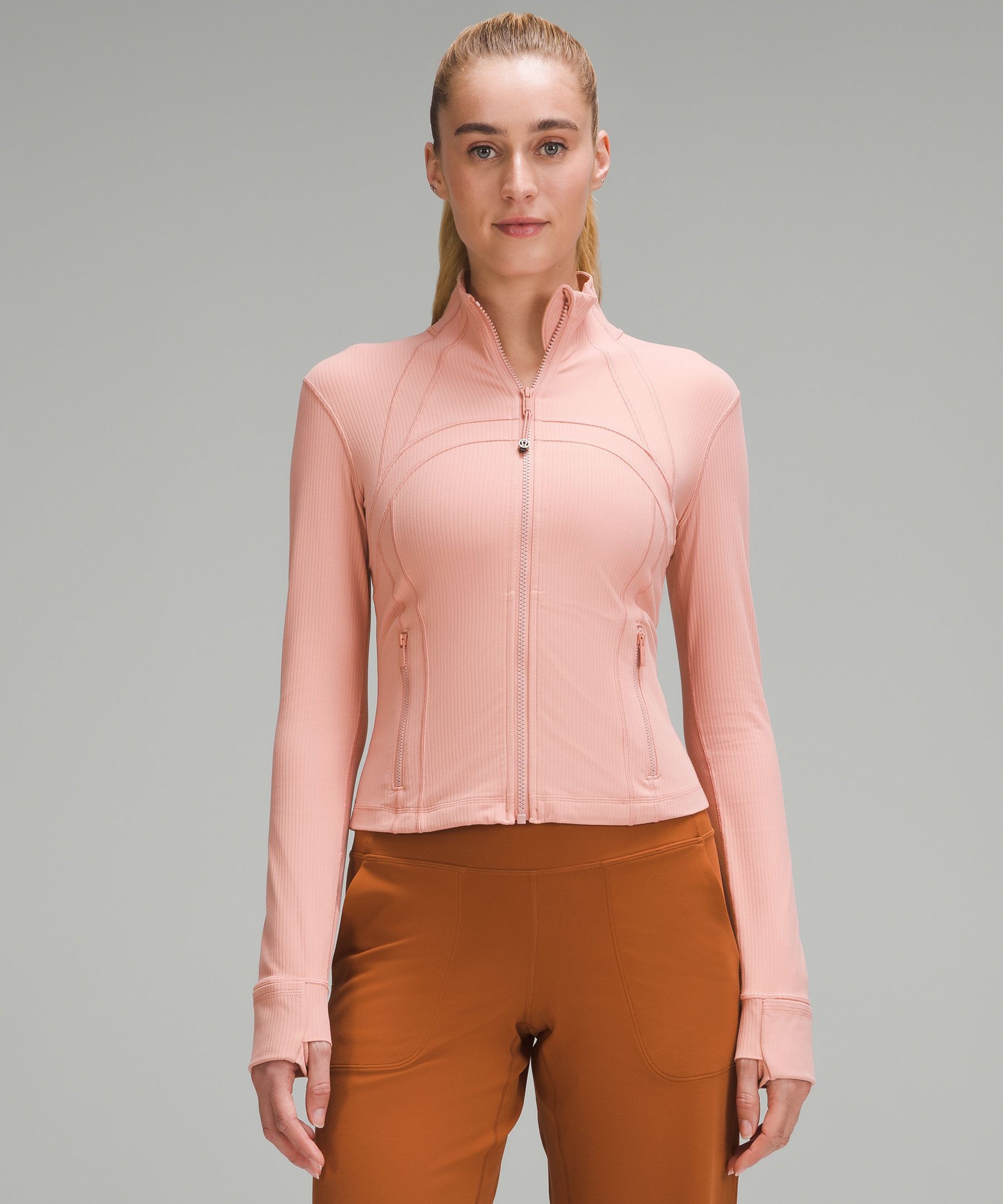 Define 女士短款夹克*罗纹Nulu™ 芯吸|露露乐蒙中国大陆官网