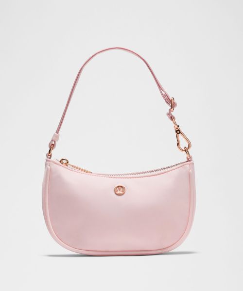 City Essentials Mini 女士单肩包