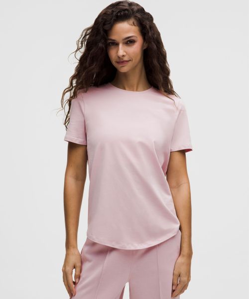 Love 女士圆领 T 恤