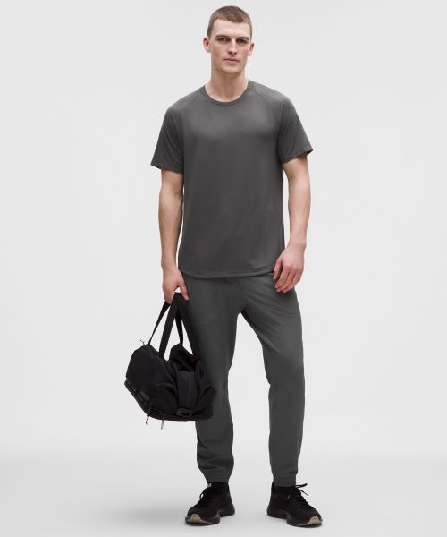 License To Train 男士纹理运动裤 *常规款