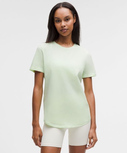 Love 女士圆领 T 恤