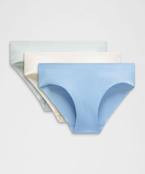 浅象牙白/西纳特拉蓝/鹈鹕浅绿