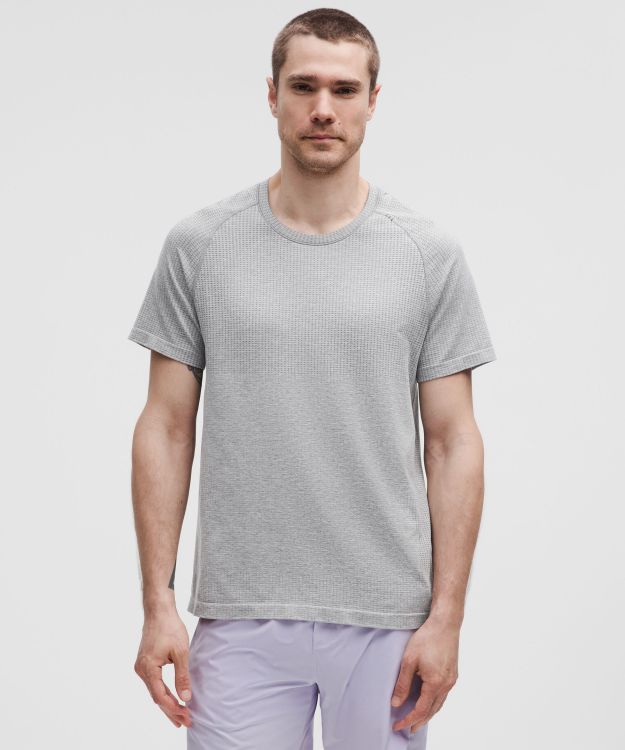 Metal Vent Tech 男士运动短袖 T 恤